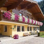 Haus Alpenheim