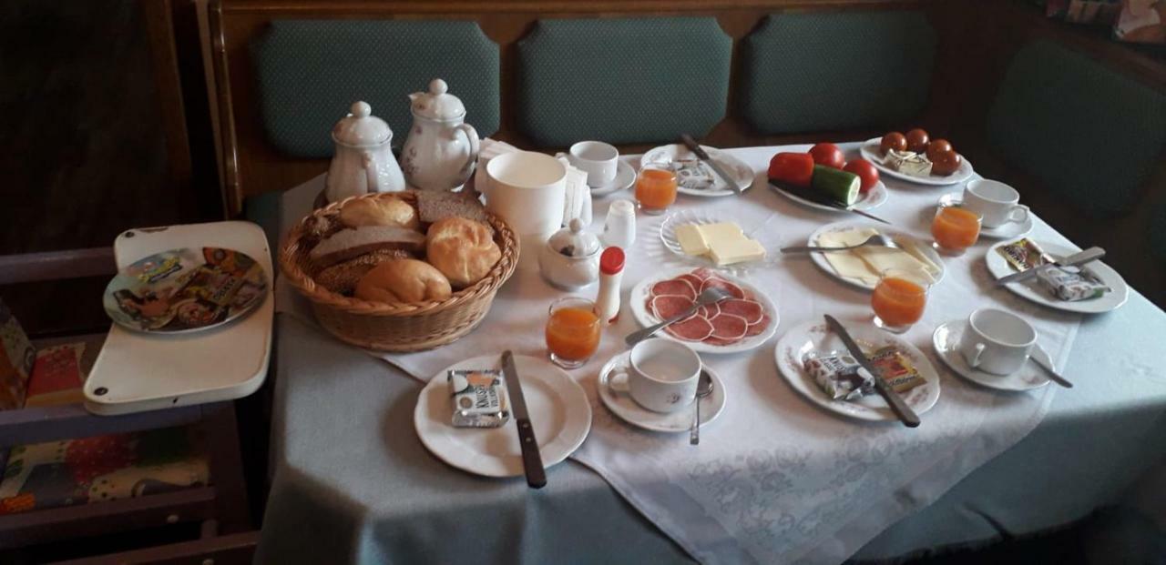 Haus Alpenheim Guest house